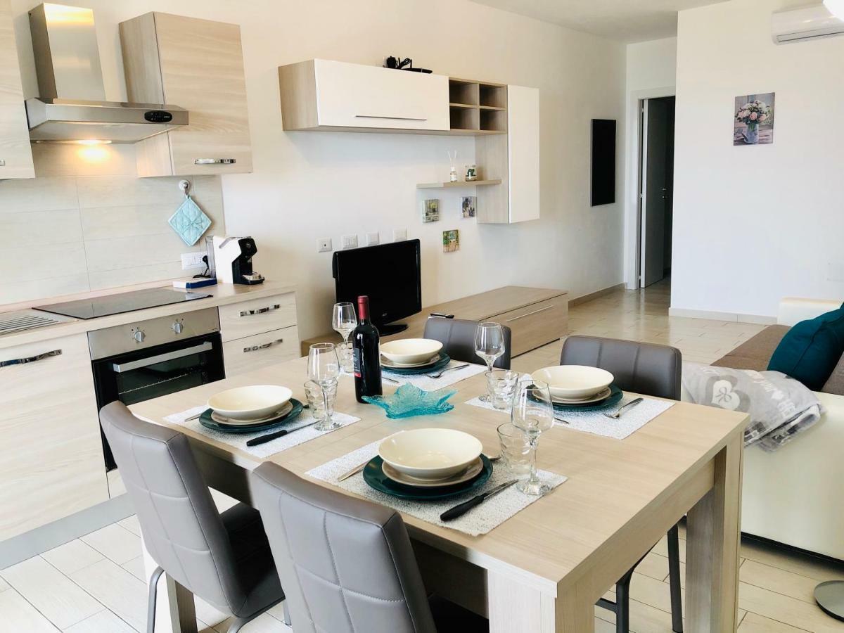 Apartment Tramonto Sea-Front فاليدوريا المظهر الخارجي الصورة