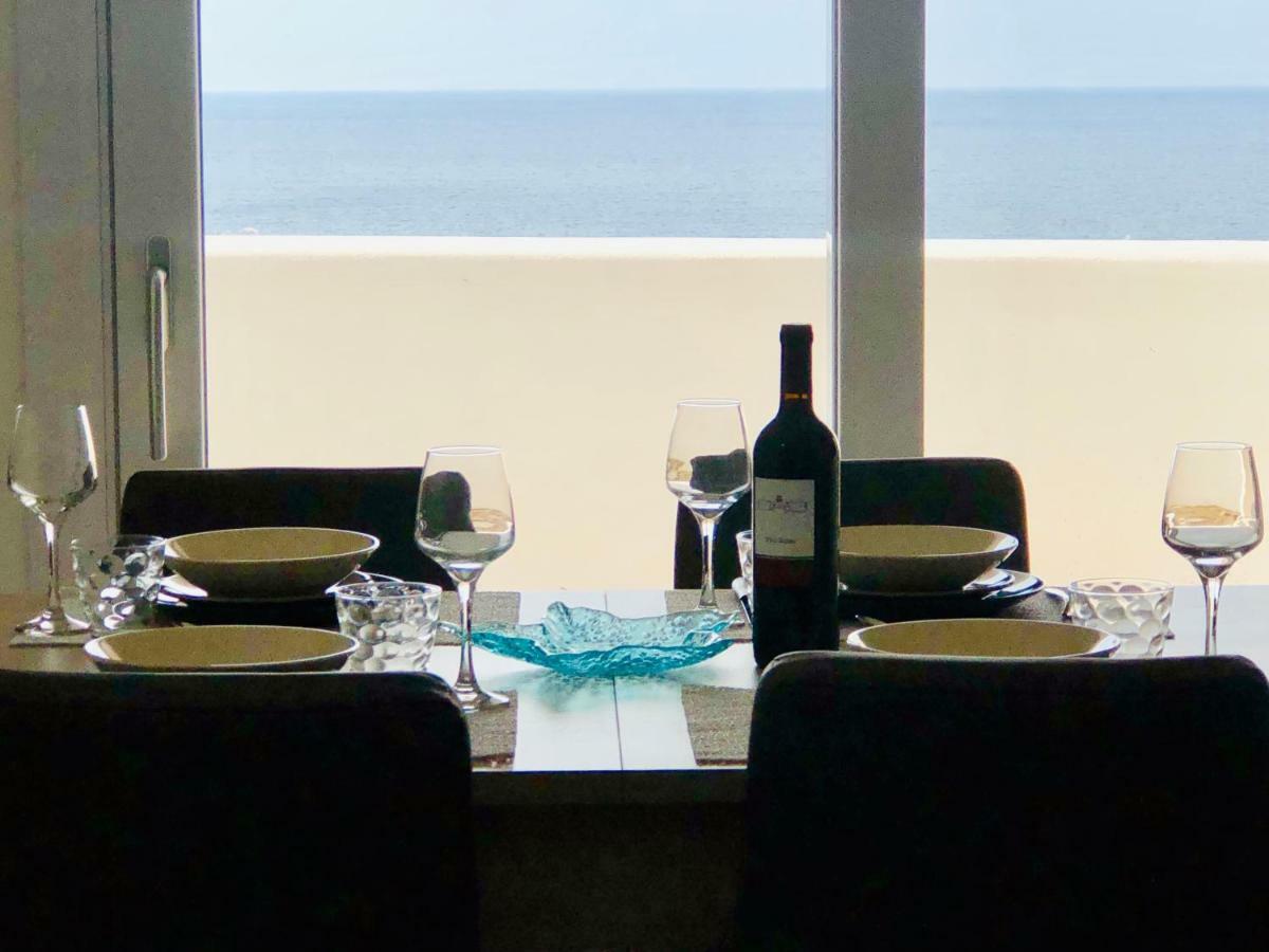 Apartment Tramonto Sea-Front فاليدوريا المظهر الخارجي الصورة