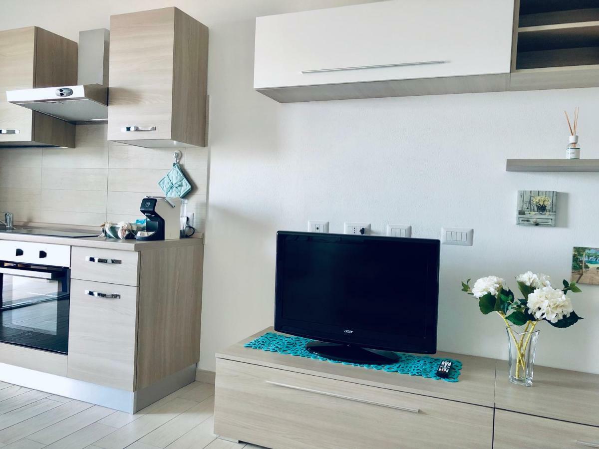 Apartment Tramonto Sea-Front فاليدوريا المظهر الخارجي الصورة