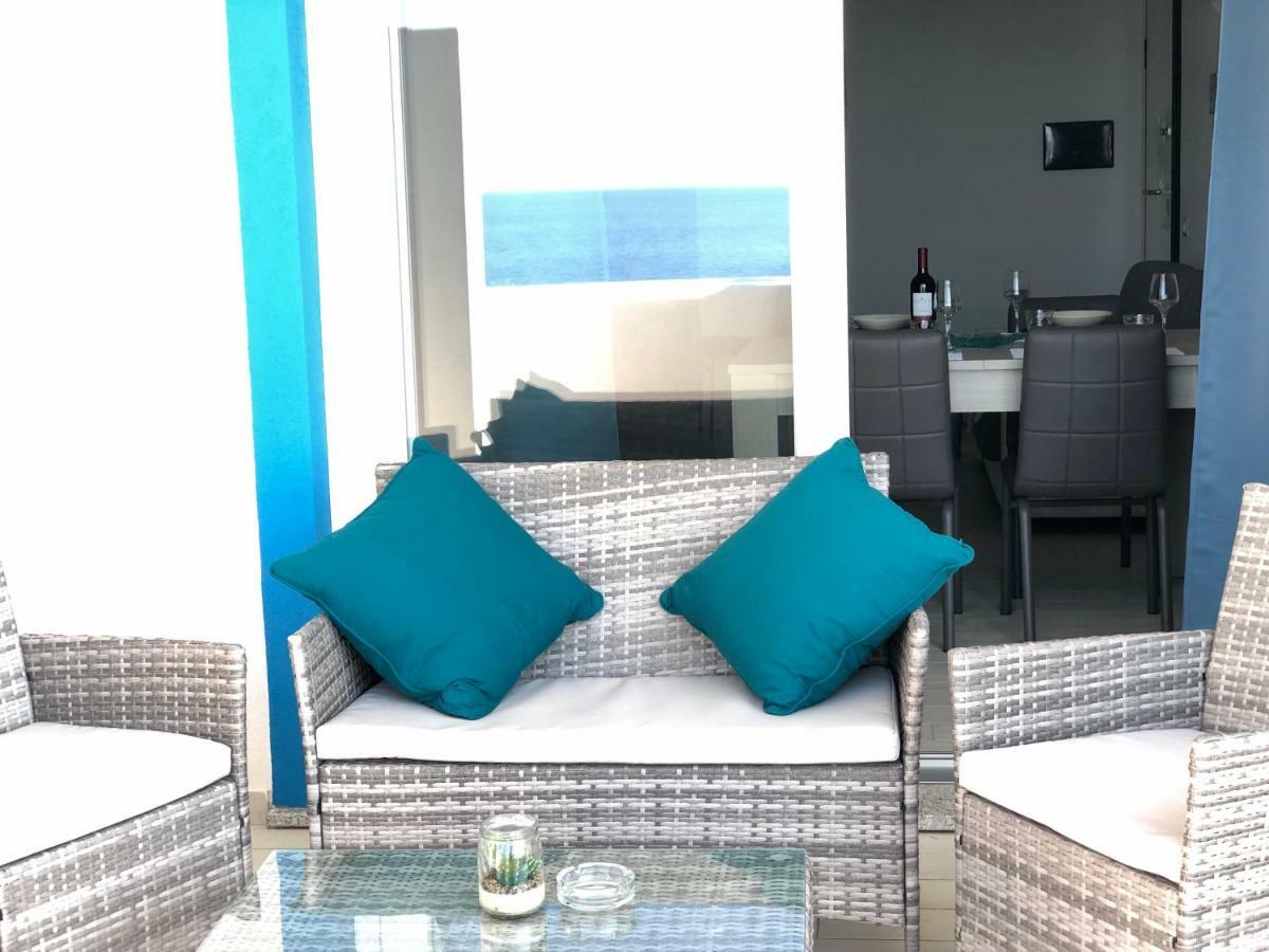 Apartment Tramonto Sea-Front فاليدوريا المظهر الخارجي الصورة