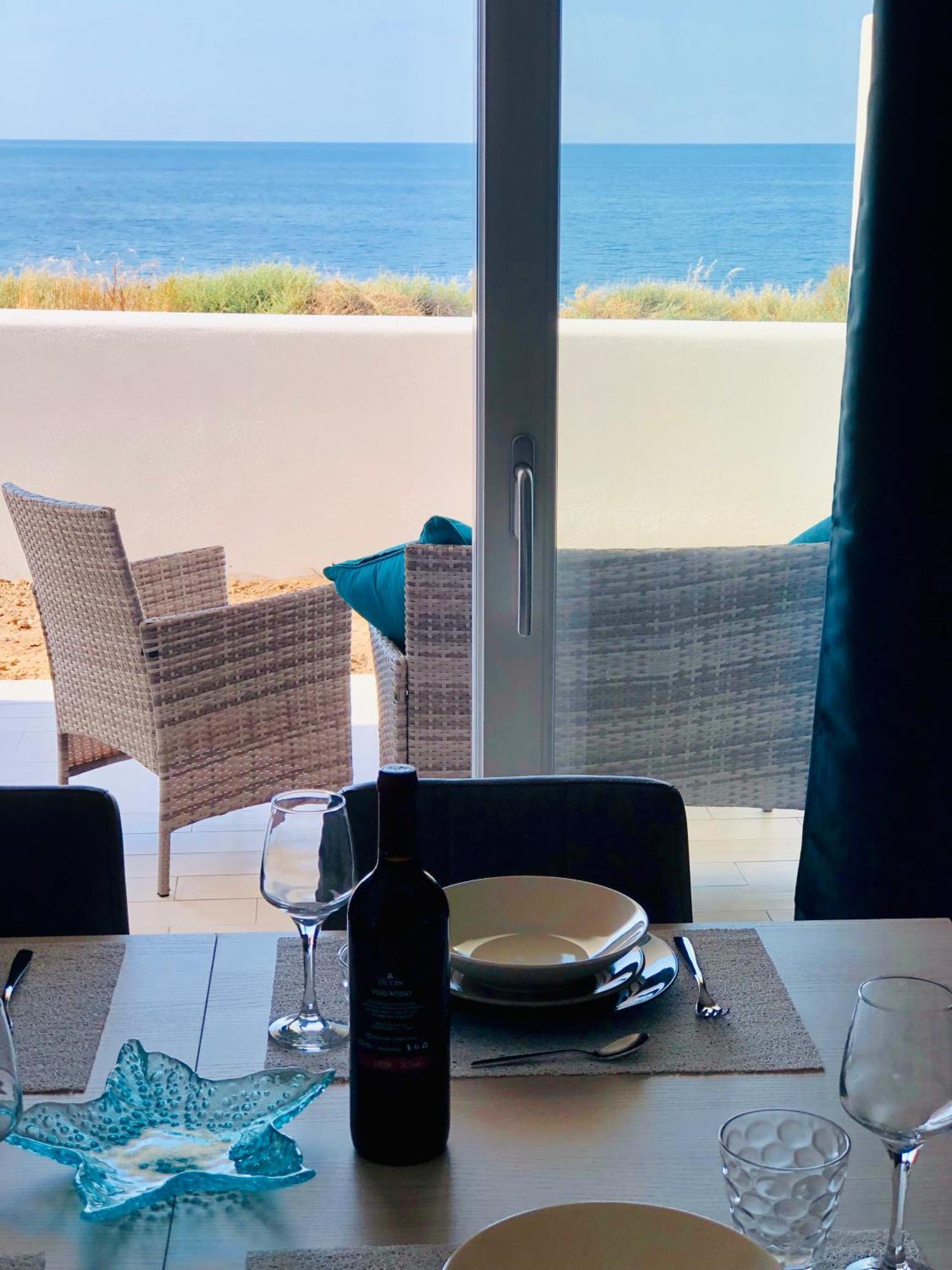 Apartment Tramonto Sea-Front فاليدوريا المظهر الخارجي الصورة